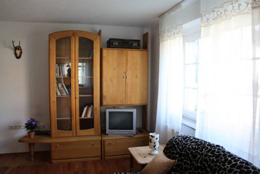 Beschreibung: Beschreibung: Beschreibung: E:\Simmisweiler\Bilder\Innenausstattung\Wohnzimmer EG.jpg